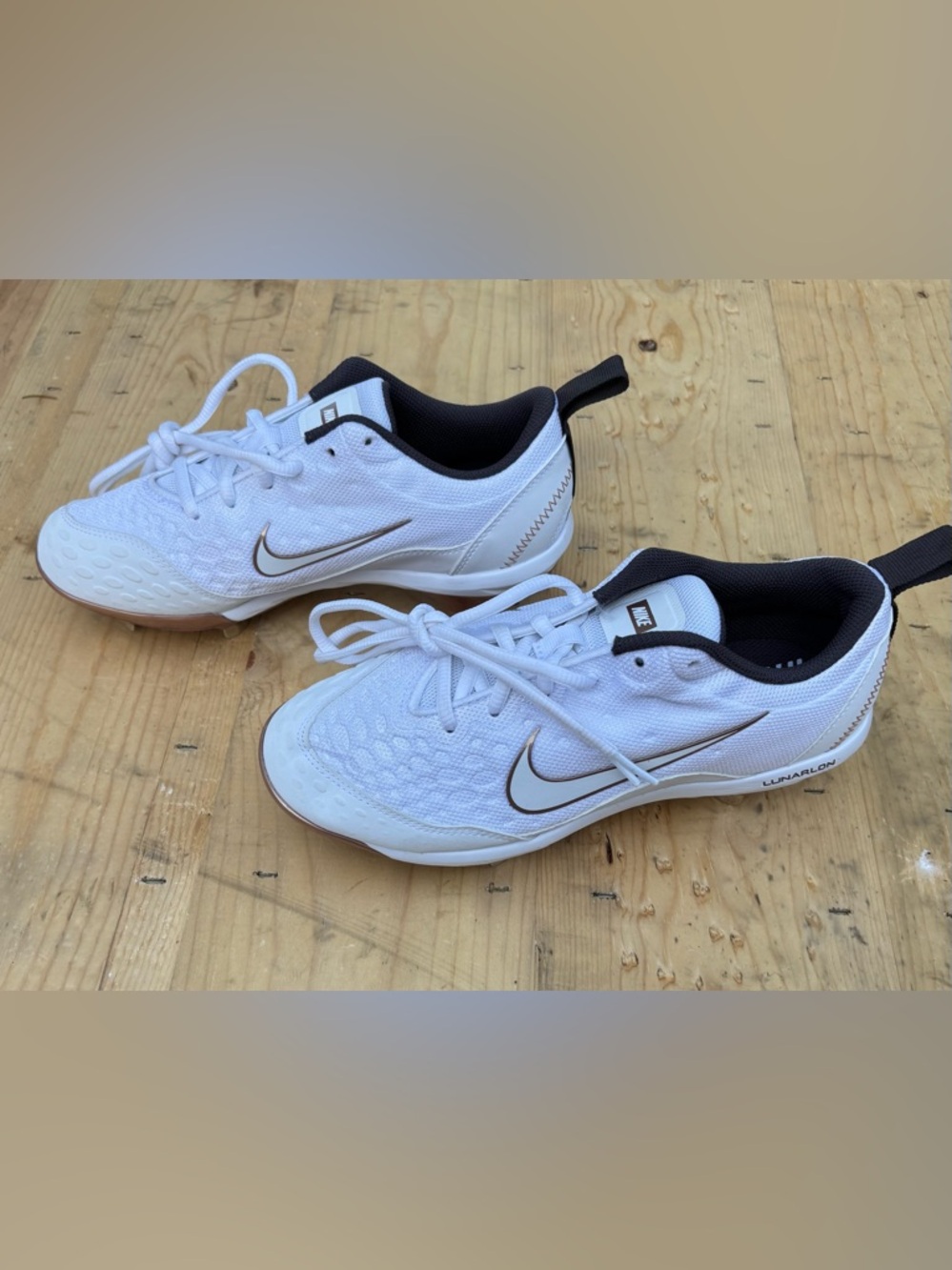 Nike Lunar Hyperdiamond 2 Pro Cleats White/Gold Women’s Size 7